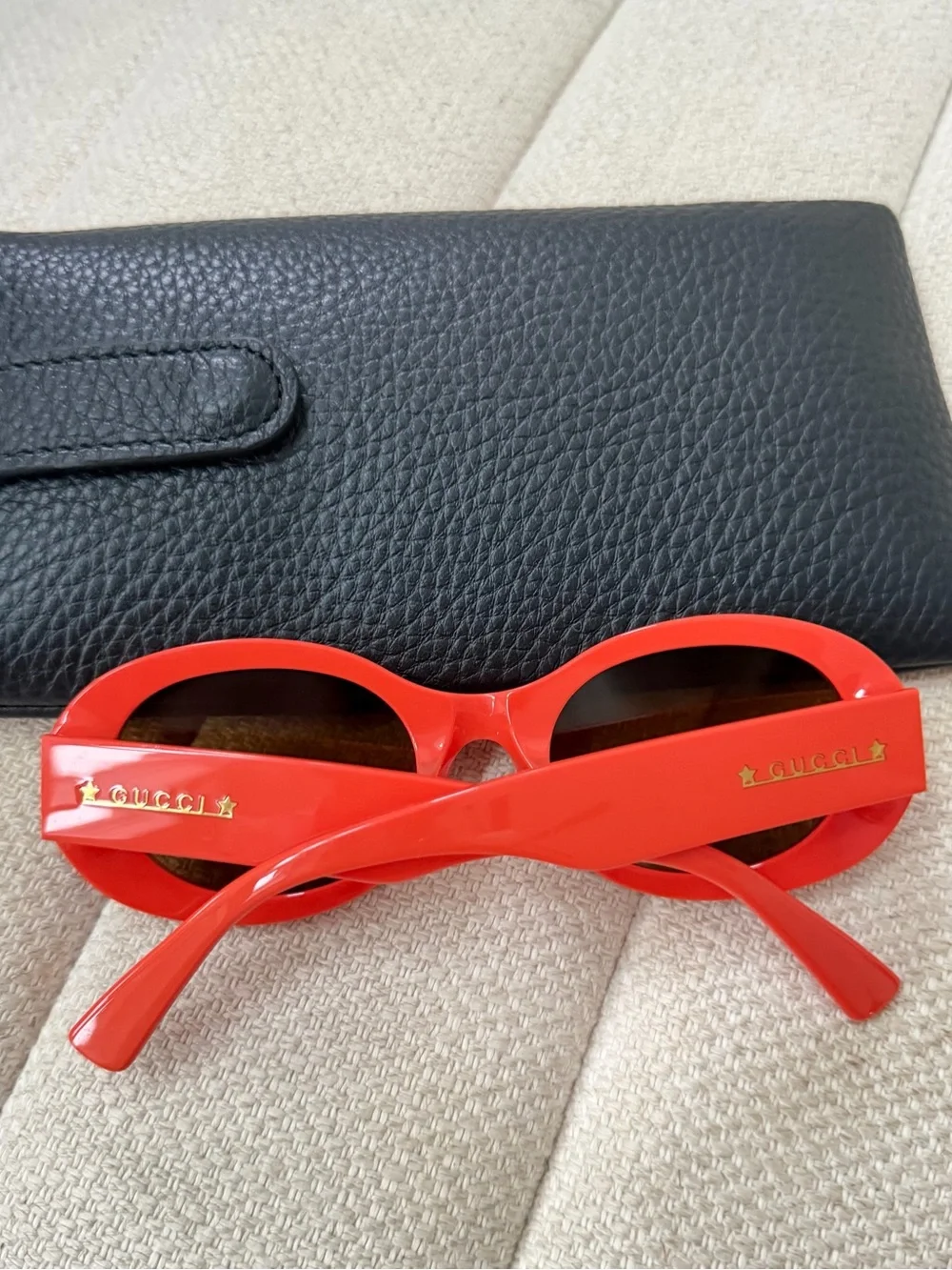 Gucci Sunglasses - red